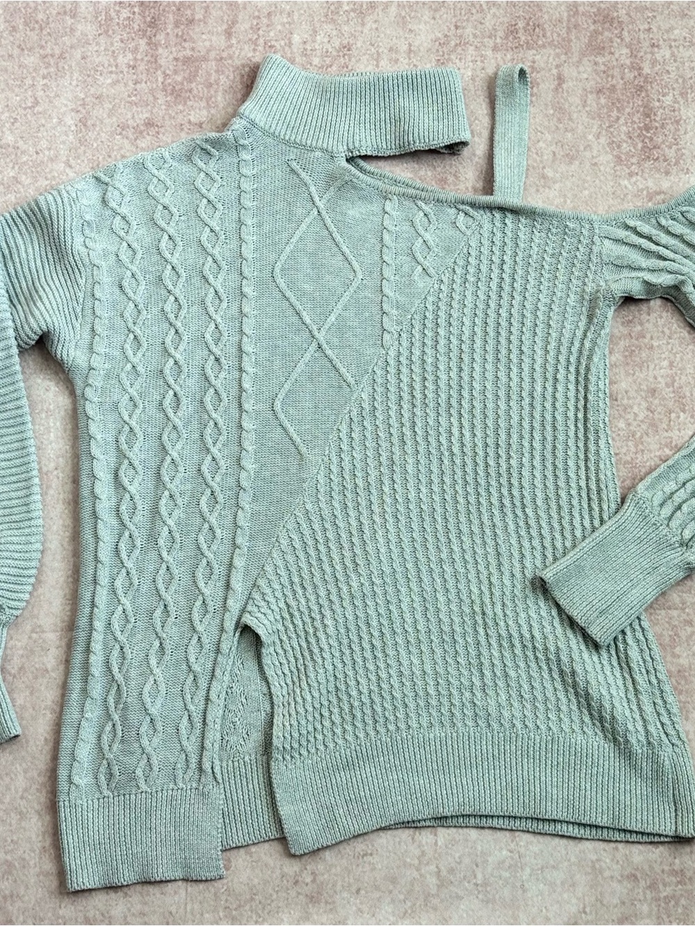 Size Large Light Gray Off-Shoulder Ribbed Side-Split Sweater - Picture 2 of 4